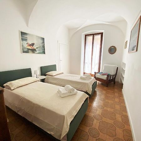 Central Apartamento Dolceacqua Exterior foto