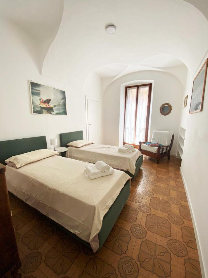 Central Apartamento Dolceacqua Exterior foto